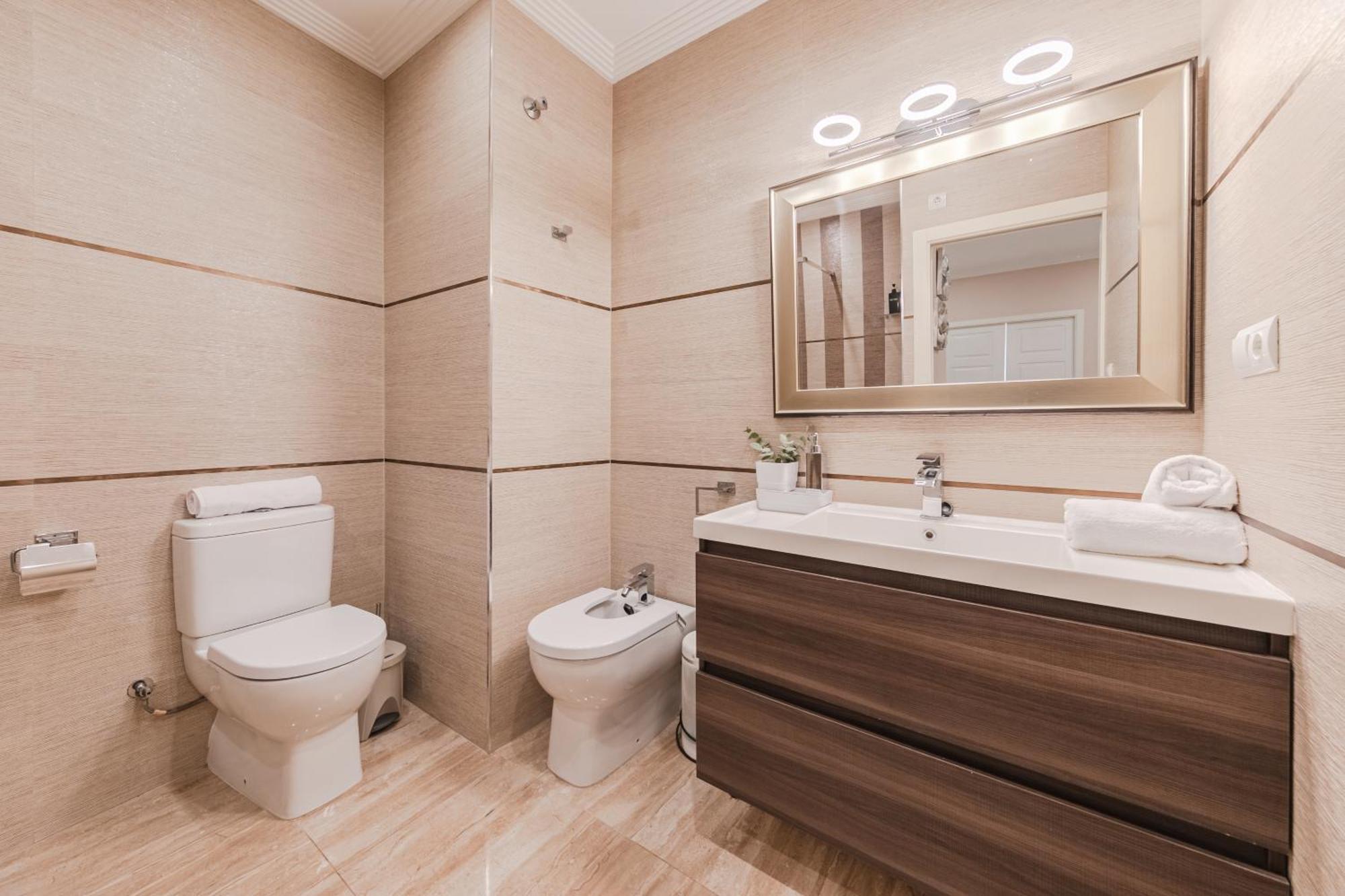 Isg Jose De Velilla Centro Parking Apartament *