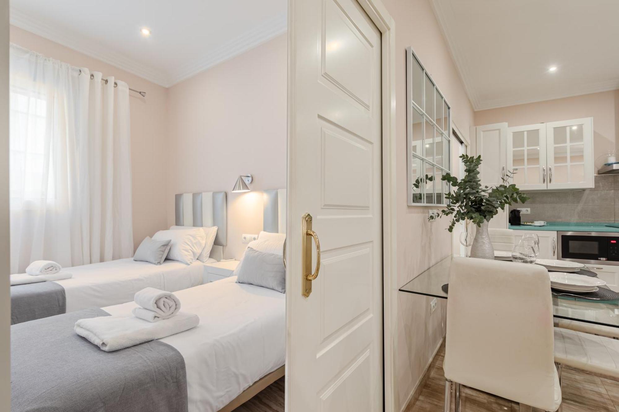 Isg Jose De Velilla Centro Parking Apartament Sevilla