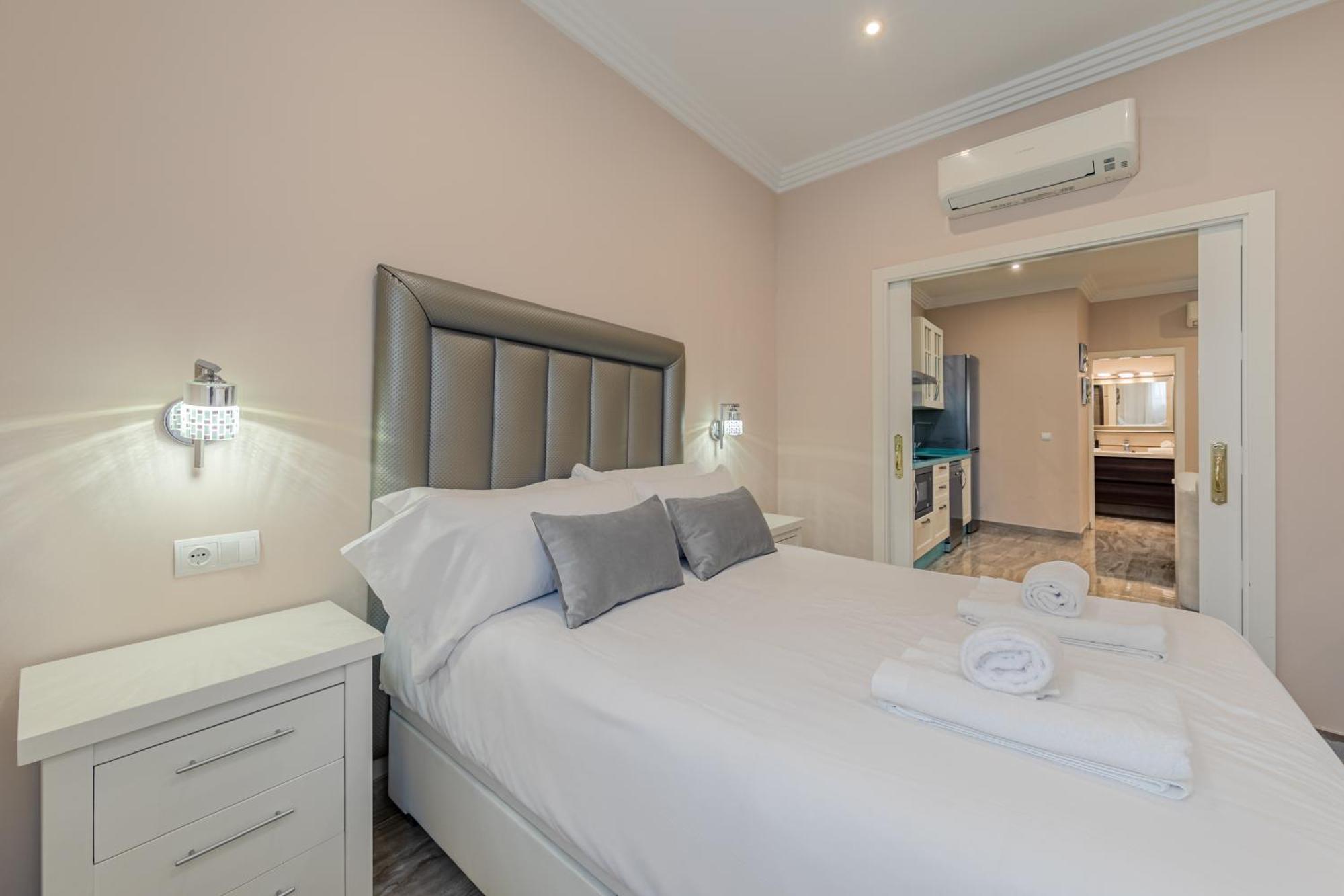 Isg Jose De Velilla Centro Parking Apartamento